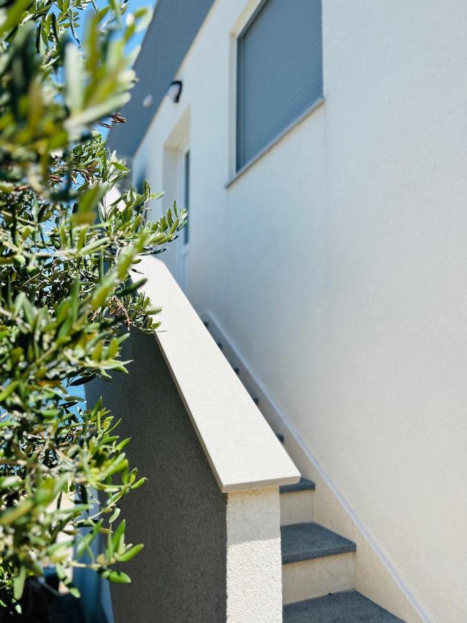 Apartment Rovci 2 Slatine Exterior photo
